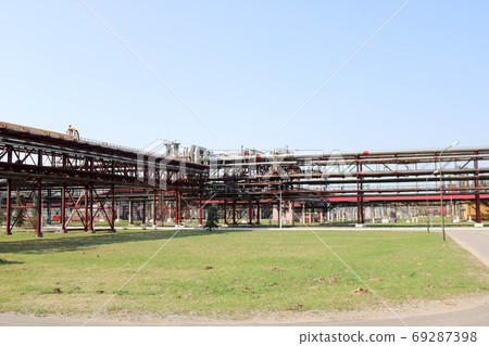 Pipeline overpass with iron rusty pipes 69287398