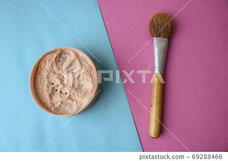 Beauty box, crumbly matte mineral powder Beauty box, crumbly matte mineral powder 69288466