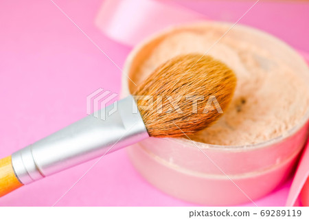 Beauty box, crumbly matte mineral powder Beauty box, crumbly matte mineral powder 69289119