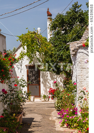 意大利阿爾貝羅貝洛的特魯洛 69289688