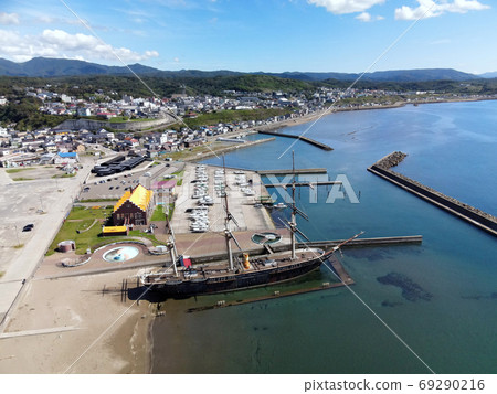 北海道江ashi市江s港碼頭和海之丸風景的鳥瞰圖 北海道江ashi市江s港碼頭和海之丸風景的鳥瞰圖 69290216