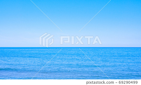 Summer Sea of Japan (in Itoigawa City, Niigata Prefecture) 69290499