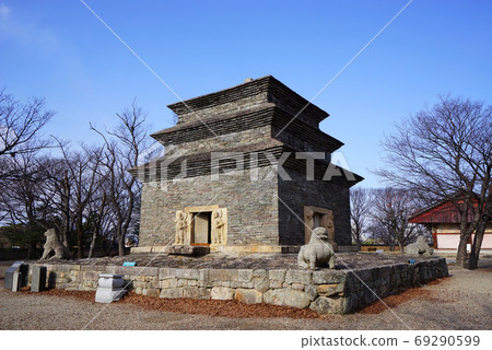 文武寺魔殿石塔 69290599