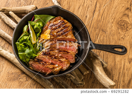 Steak Japanese beef high quality steak Steak Japanese beef high quality steak 69291282