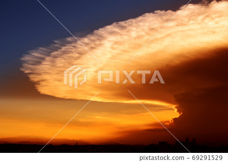 Sunset sky 69291529