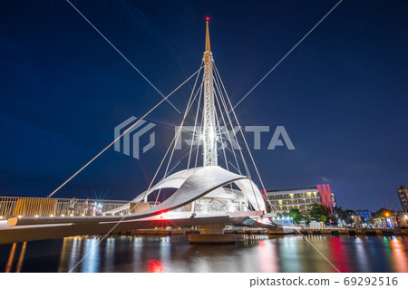 臺灣高雄駁二大港橋Taiwan Kaohsiung Pier Two Dagang Bridge 臺灣高雄駁二大港橋Taiwan Kaohsiung Pier Two Dagang Bridge 69292516