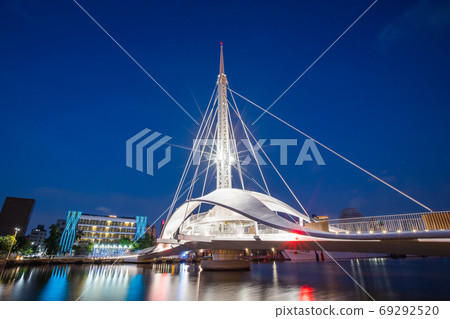 臺灣高雄駁二大港橋Taiwan Kaohsiung Pier Two Dagang Bridge 69292520