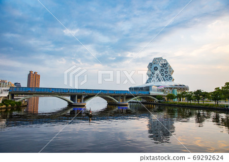 臺灣高雄海洋流行音樂中心Taiwan Kaohsiung Pop Music Center 臺灣高雄海洋流行音樂中心Taiwan Kaohsiung Pop Music Center 69292624