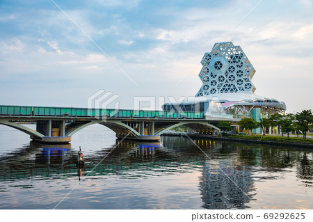 臺灣高雄海洋流行音樂中心Taiwan Kaohsiung Pop Music Center 臺灣高雄海洋流行音樂中心Taiwan Kaohsiung Pop Music Center 69292625