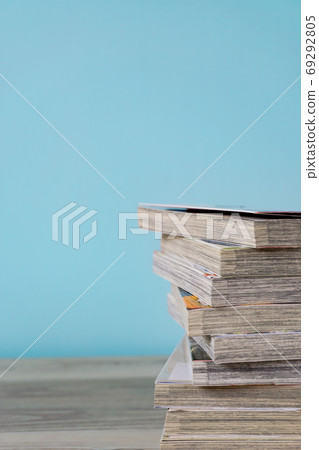 堆漫畫書 69292805