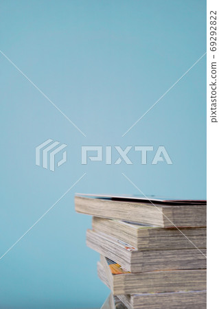 Pile of comic books 69292822