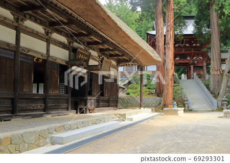 Gyofushi-ji Ruyorindo and Niomon, Matsumoto City, Nagano Prefecture Gyofushi-ji Ruyorindo and Niomon, Matsumoto City, Nagano Prefecture 69293301