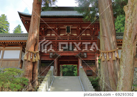 Gyubushi Temple Niomon, Matsumoto City, Nagano Prefecture Gyubushi Temple Niomon, Matsumoto City, Nagano Prefecture 69293302