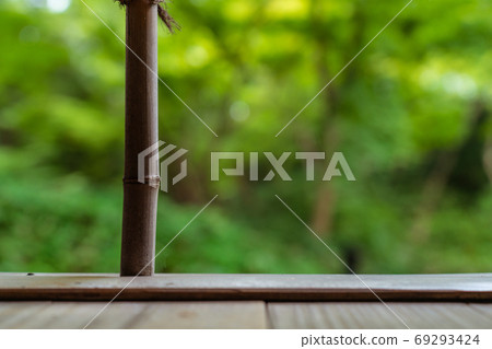 [Outdoor materials] Scenery from a park rest area with copy space in mind 69293424