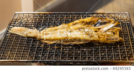 Arakabu dried fish, charcoal grilled with seven wheels Arakabu dried fish, charcoal grilled with seven wheels 69295563