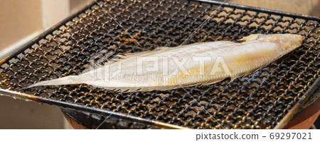 Charcoal-grilled dried dried dried shichiwa 69297021