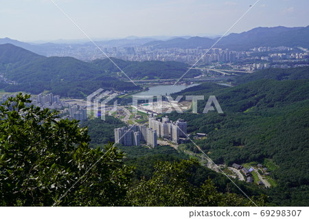 韓國京畿道龍仁市蘇州市區光京洞白雲山 韓國京畿道龍仁市蘇州市區光京洞白雲山 69298307