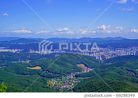 韓國京畿道龍仁市蘇州市區光京洞白雲山 韓國京畿道龍仁市蘇州市區光京洞白雲山 69298349