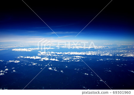 空中對流層和平流層 69301960