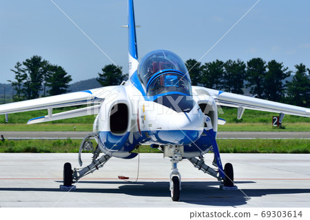 Blue Impulse  69303614