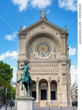 Saint-Augustin church and equestrian statue of Joan of Arc in Paris, France 69303684