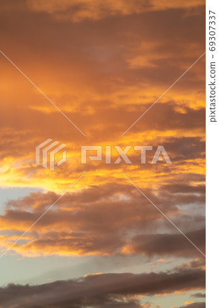 Clouds shining in the morning glow Ogawara Town, Miyagi Prefecture Clouds shining in the morning glow Ogawara Town, Miyagi Prefecture 69307337