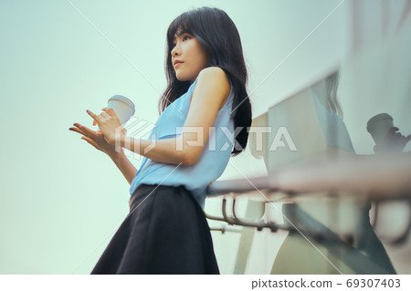career woman business office worker 69307403