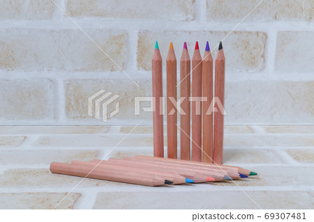 彩色鉛筆，彩色鉛筆，鉛筆，文具，文具，學校，著色書，鉛筆，書寫用具，美術用品 69307481
