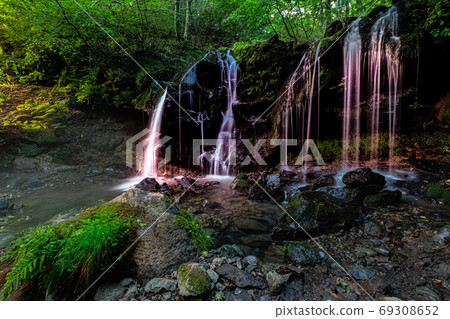 Monkey Bottle Falls Monkey Bottle Falls 69308652