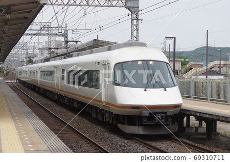Limited express urban liner (21000 series) that... - Stock Photo