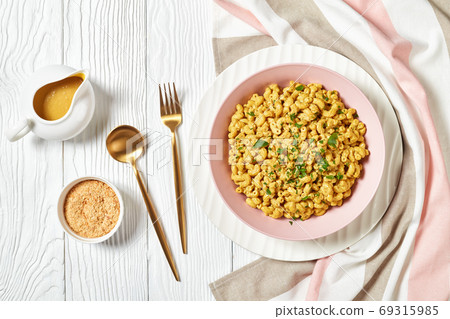 vegan mac and cheese with nutritional yeast sauce vegan mac and cheese with nutritional yeast sauce 69315985