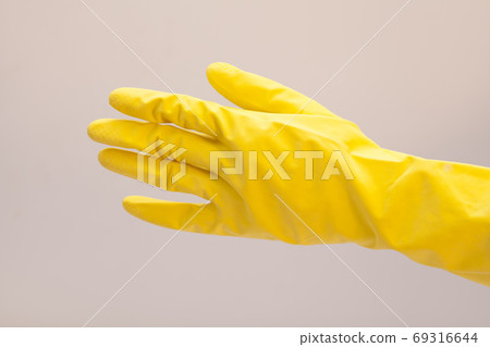 Latex Glove For Cleaning on hand Latex Glove For Cleaning on hand 69316644