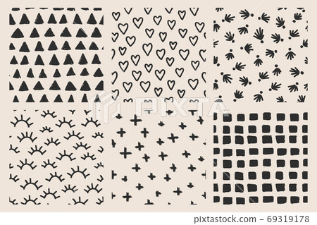 Brush Seamless Pattern 69319178