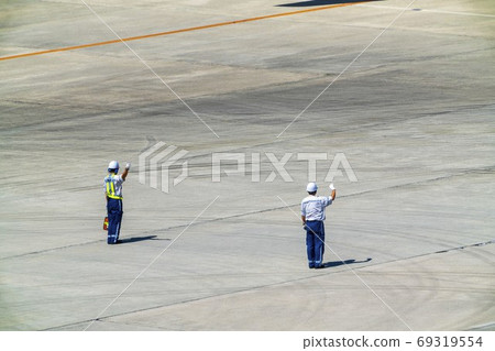 Scenery of the airport Grand handling staff to see off Natori City, Miyagi Prefecture 69319554