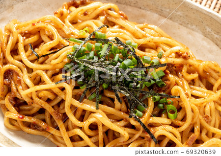台灣混合蕎麥麵。 69320639