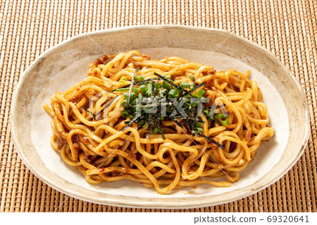 台灣混合蕎麥麵。 台灣混合蕎麥麵。 69320641