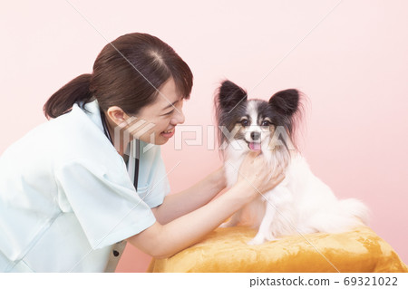 女醫生檢查巴比龍 69321022