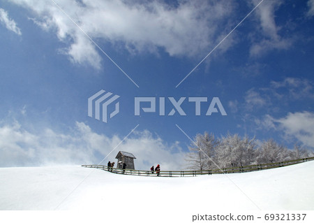 Daegwallyeong Sheep Ranch 69321337
