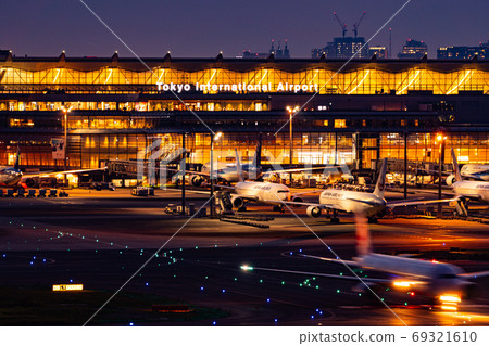 Airport Airplane Haneda Airport Takeoff Sunset Evening Afternoon Airline Engine Brake Terminal Night Airport Airplane Haneda Airport Takeoff Sunset Evening Afternoon Airline Engine Brake Terminal Night 69321610