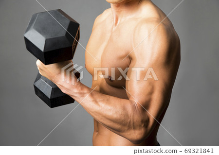 手臂肌肉 69321841