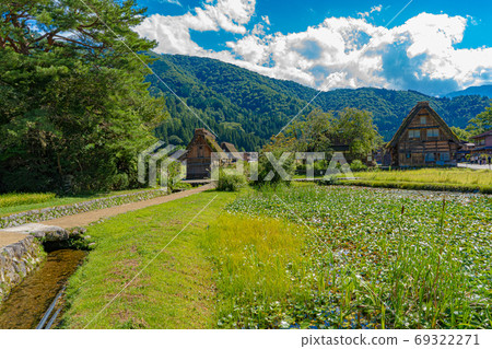 Shirakawago Goseisaku Village 69322271