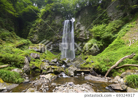 雲龍瀑布（鳥取縣矢藤郡若櫻町） 69324917