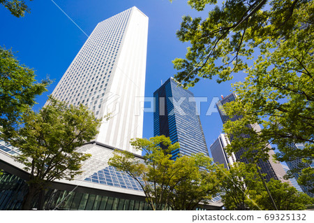 Tokyo Shinjuku skyscrapers September 2020 69325132