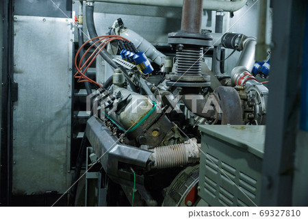 A working installation of a diesel generator on A working installation of a diesel generator on 69327810