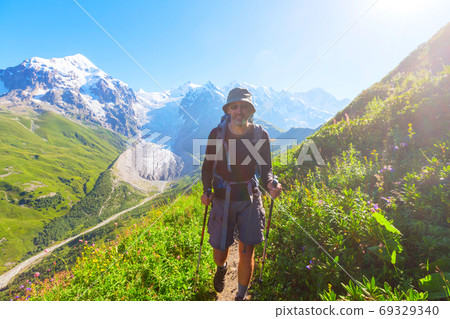 Summer hike 69329340