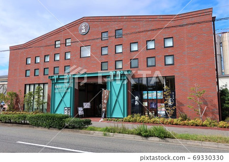 Nihonsakari Sake Brewery Street Brick Museum Nihonsakari Sake Brewery Street Brick Museum 69330330