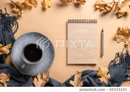 Autumn coffee in grey cup, scetchbook 69333243