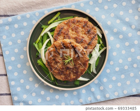 Beef hamburger steak and vegetables 69333485