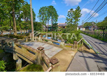 從神奈川縣北鎌倉市的Enkakuji Shirasagi池往北鎌倉站 69334469