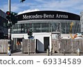 Mercedes Benz Arena 69334589